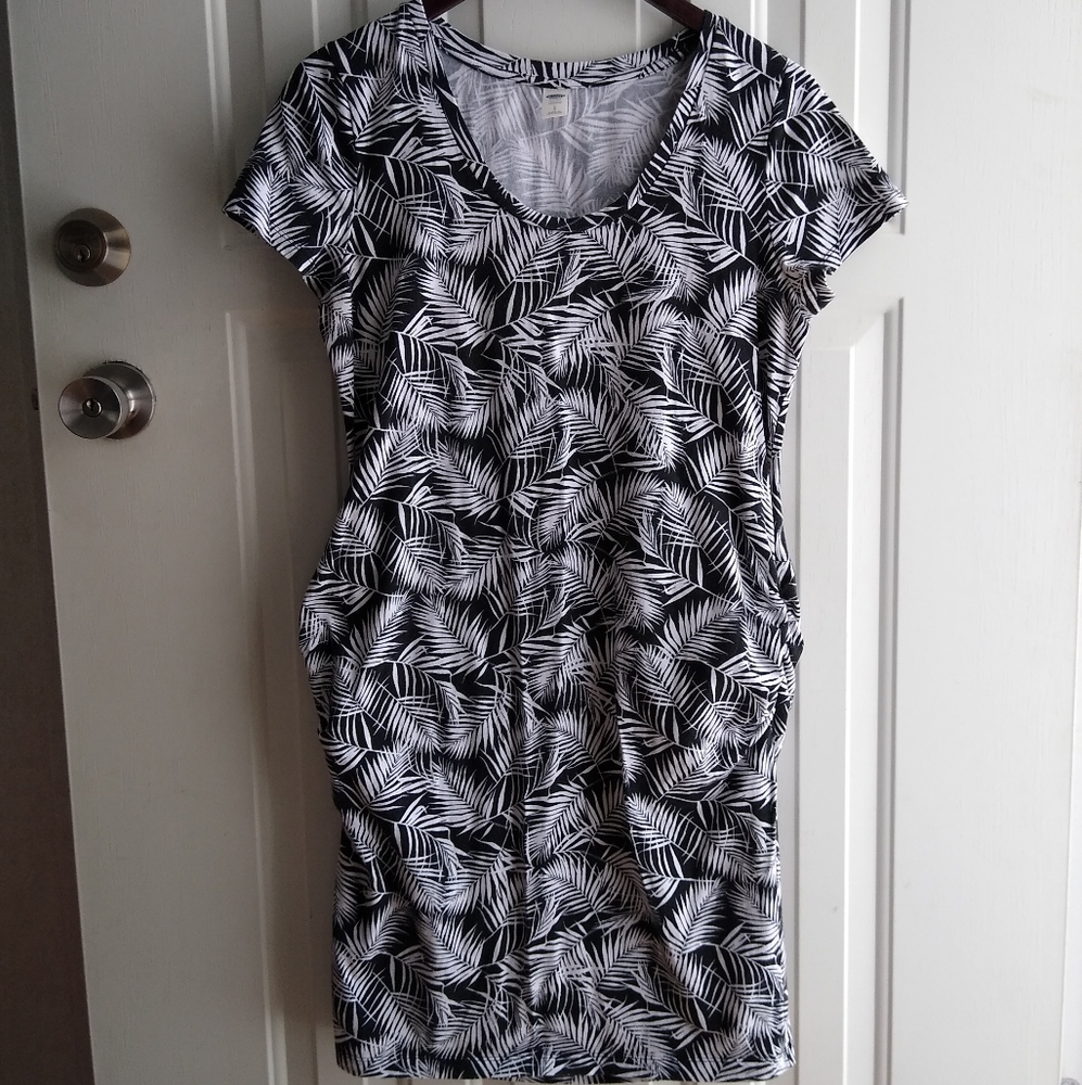 🌼Old Navy Maternity dress